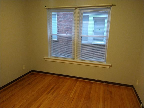 3rd image of 5251 Bancroft Ave APT 1E