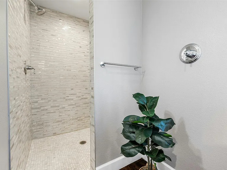 5503 Manor Rd — Photo 24
