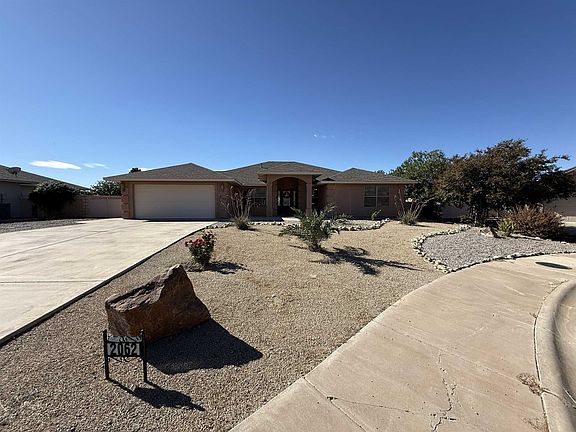 3rd image of 2062 Calle De Vistas