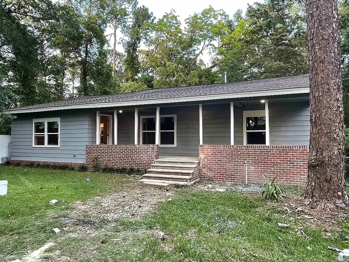 Building Photo - 409 Midflow St