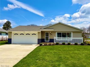 2063 Marshfield Rd, Mayfield Heights, OH 44124