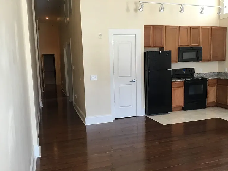 324 S Brady St — Photo 7