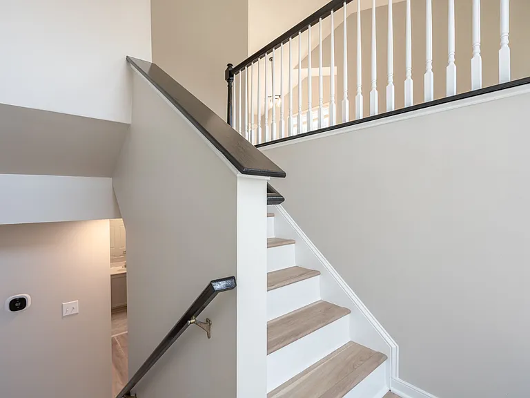 441 Battersea Ln — Photo 22