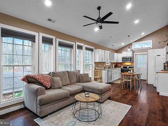 5th image of 2641 Hickory Corner Rd