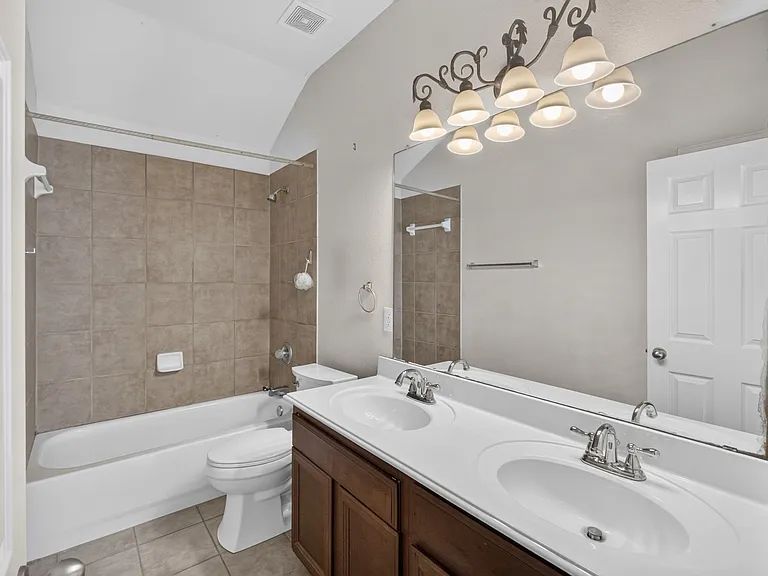 4521 Chaparral Creek Dr — Photo 24