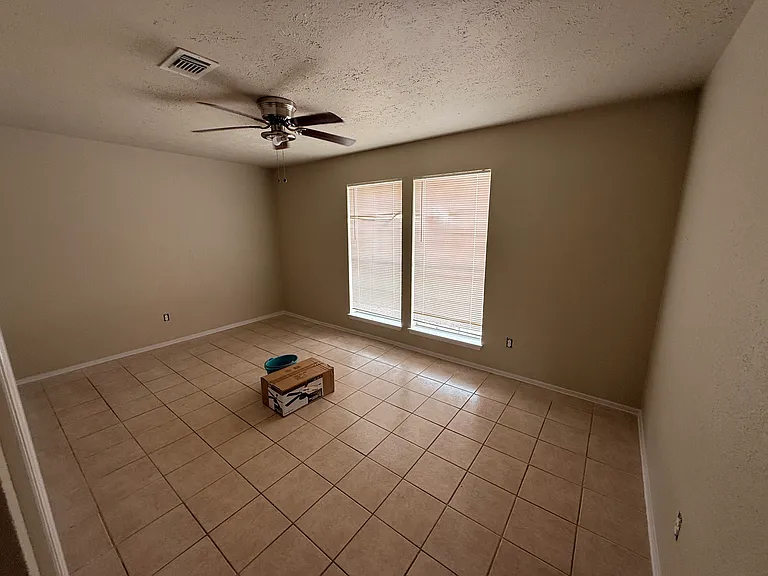 3110 Hirschfield Rd — Photo 5