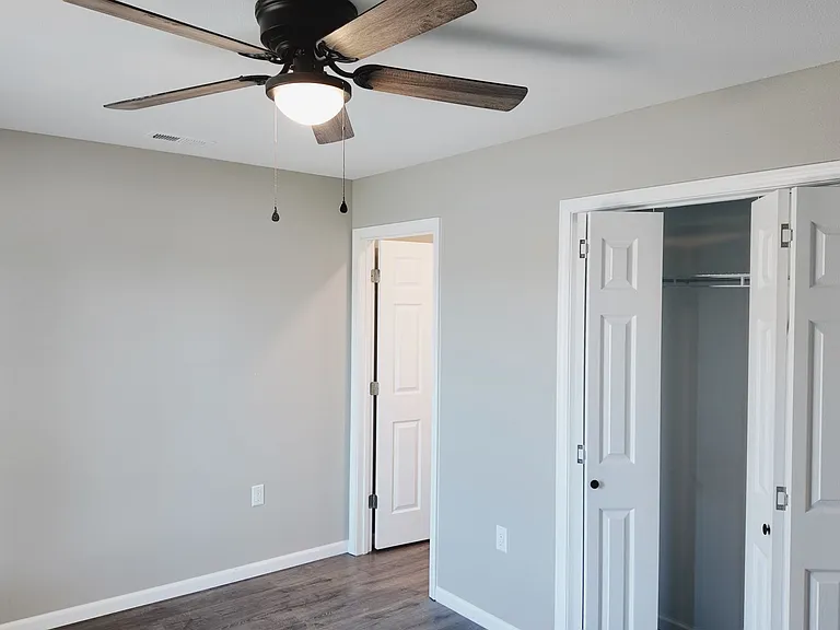 101 N Fairground Rd — Photo 18