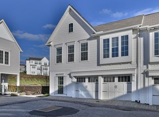 3118 Grove Ct, Mechanicsburg, PA 17055