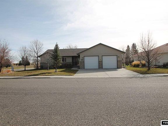 2nd image of 4007 Westchester Cir