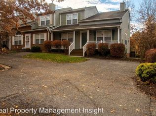 310 Silver Leaf Dr, Christiansburg, VA 24073