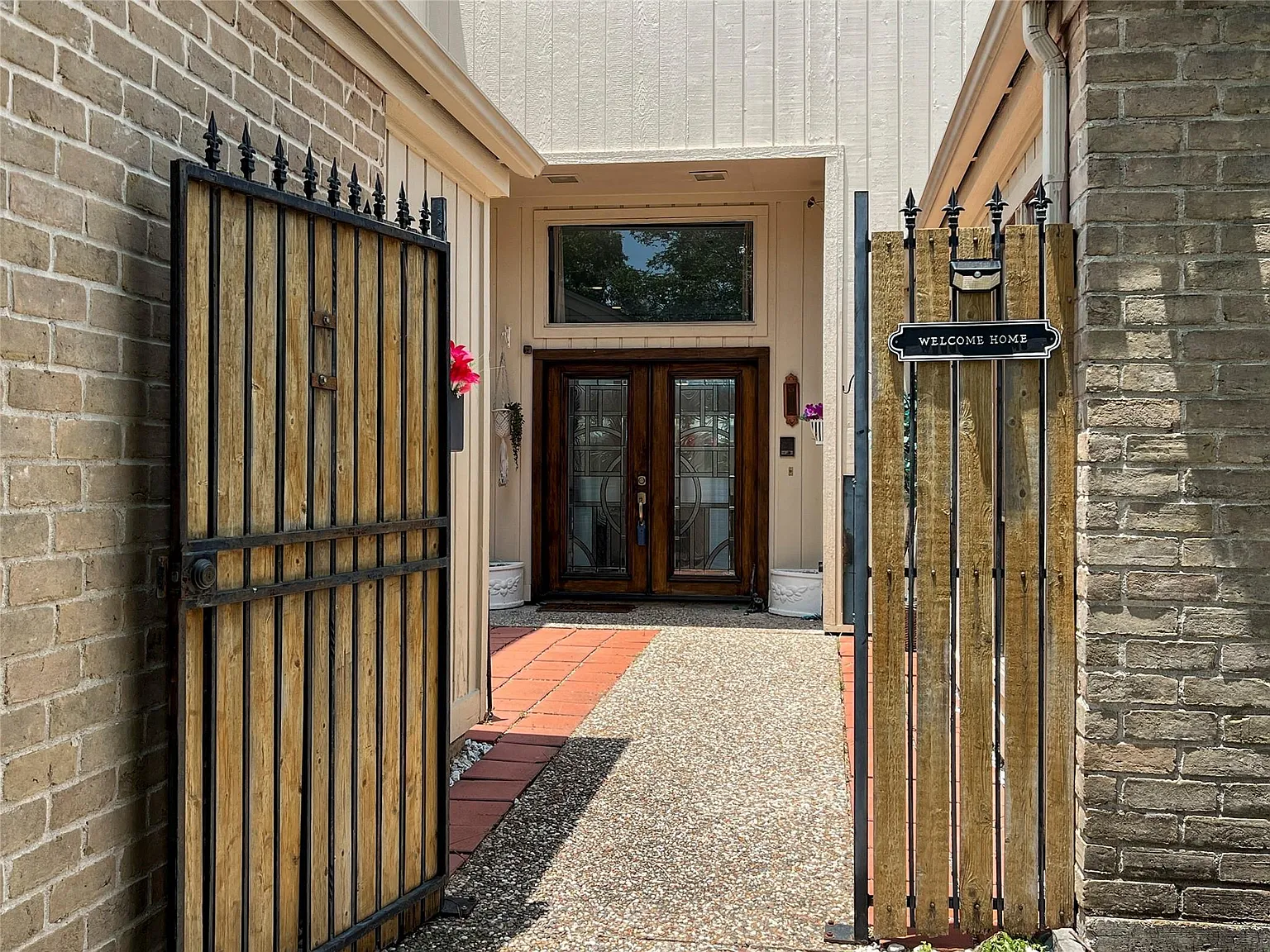 4 bed, 3.0 bath, 2870 sqft, $3,500 — Photo 3
