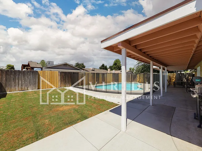 4304 Milo Ave — Photo 10