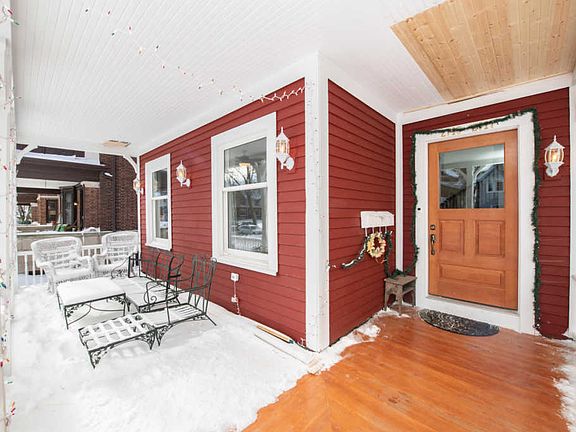 2nd image of 2717 N Hackett Ave #2715