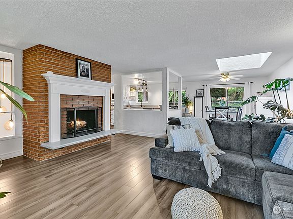 4th image of 4114 60th Street Ct E