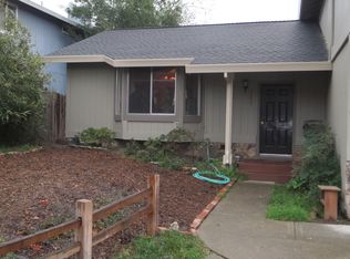 5625 Carriage Ln, Santa Rosa, CA 95403