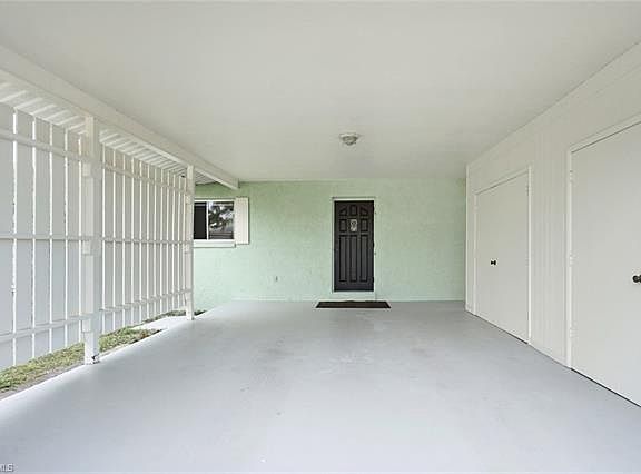 3rd image of 734 107th Ave N