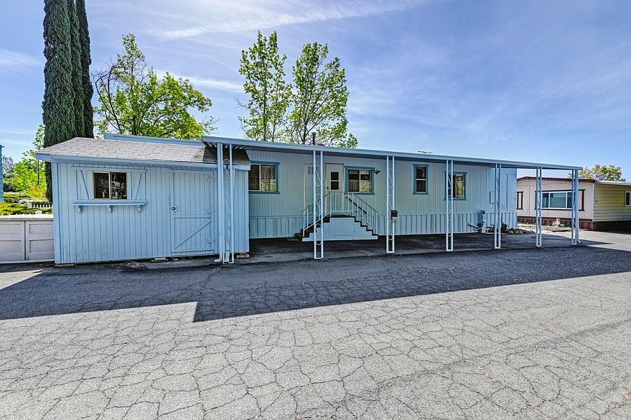1st image of 6556 Crest Dr