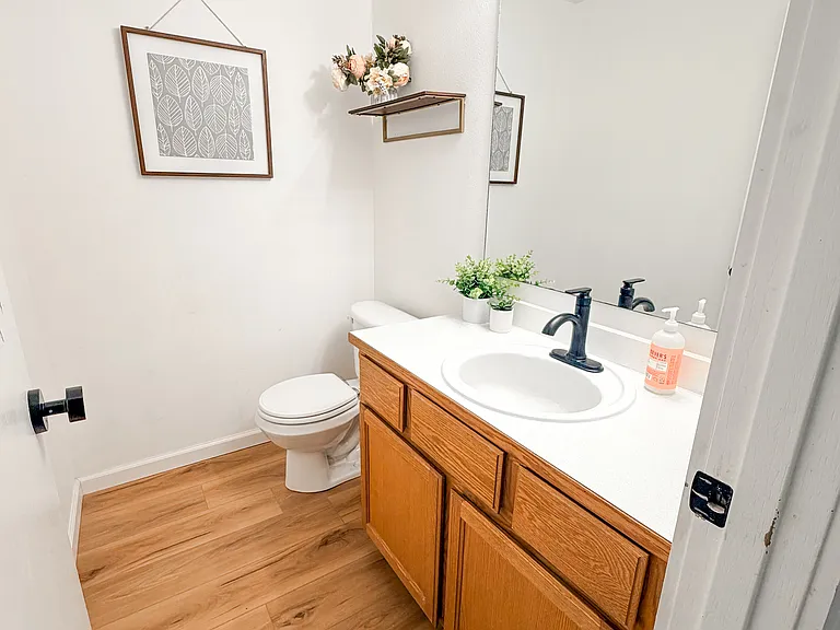 745 Riverside Ln E — Photo 10