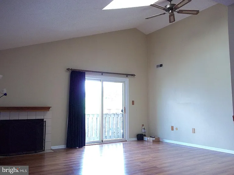 1203 Ravens Crest Dr — Photo 6