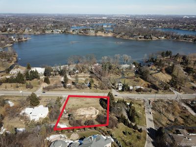 1523 W Long Lake Rd, Bloomfield Hills, MI, 48302