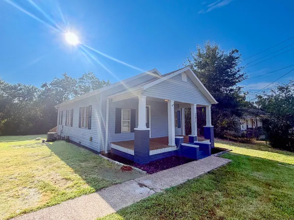 202 S General Collins Dr, Booneville, MS 38829