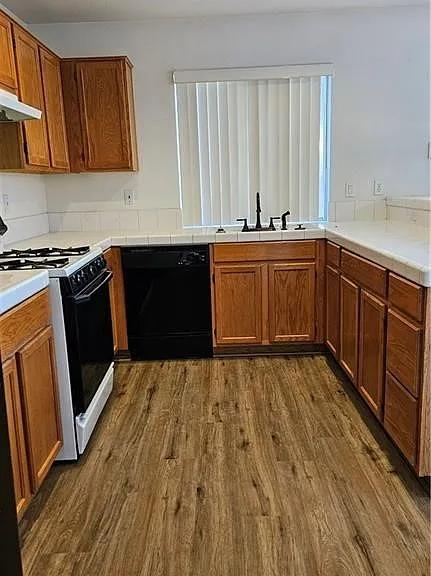 1821 Sierra Oaks Ln — Photo 5
