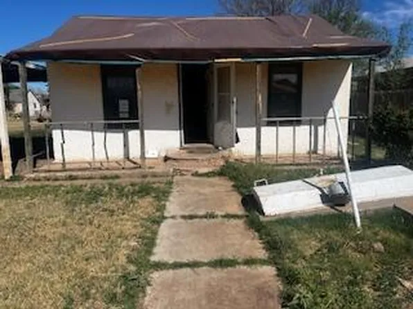 620 S 13th St, Slaton, TX 79364