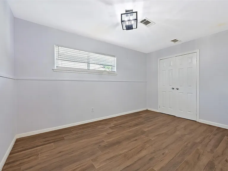 12018 Beinhorn Dr — Photo 15