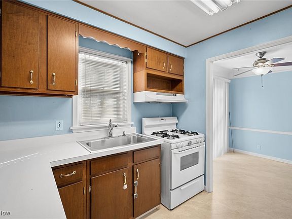 4th image of 6053 Andover Blvd