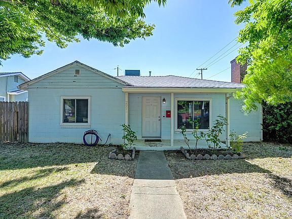 4th image of 2993 Kroy Way