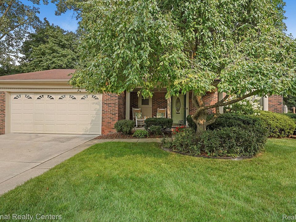 1st image of 19498 Pollyanna Dr