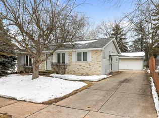 1200 S Weimar St, Appleton, WI 54915