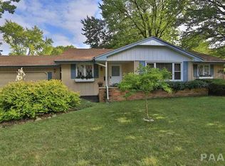 302 E Tripp Ave, Peoria, IL 61603
