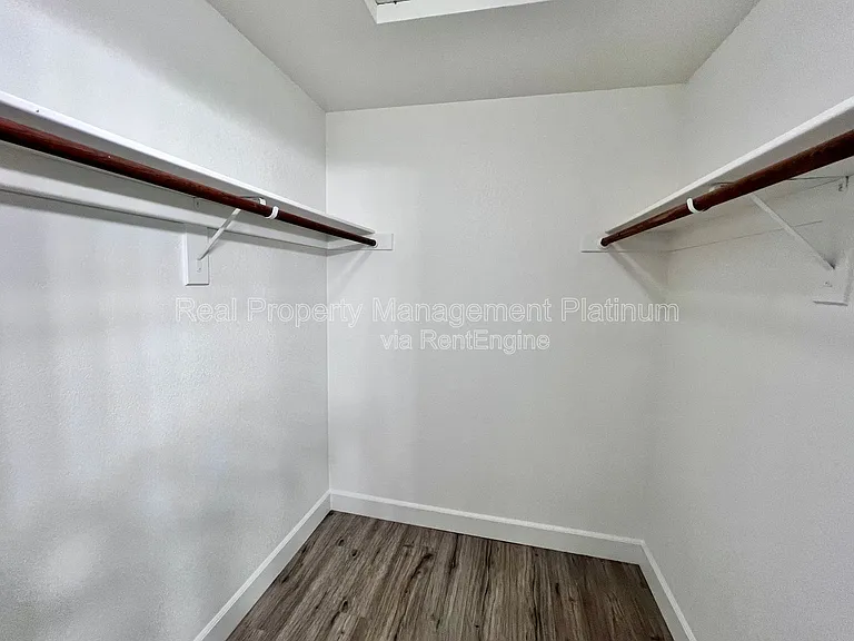 9193 N Fowler Ave — Photo 19