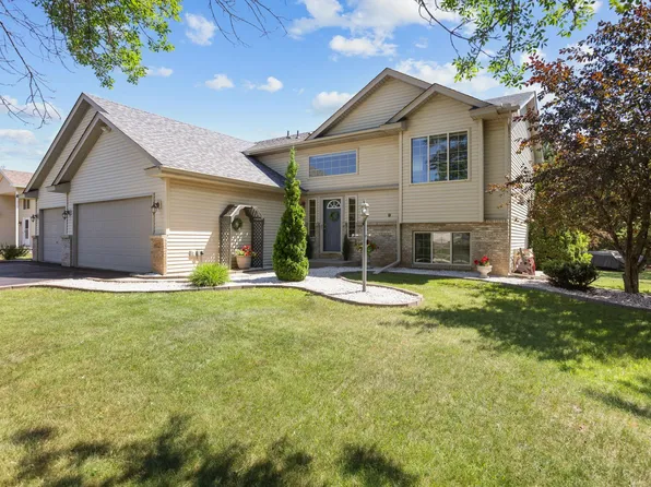 402 12th Ave NW, Isanti, MN 55040