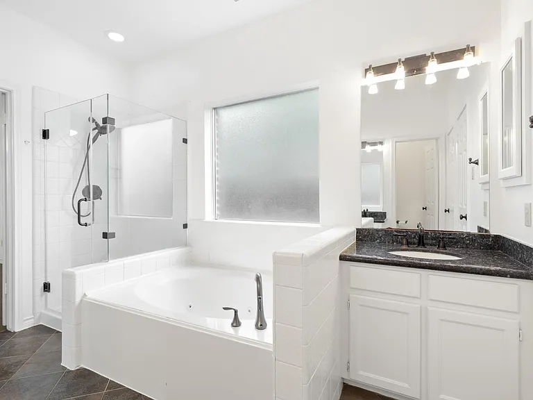 210 Wilkins Xing — Photo 26