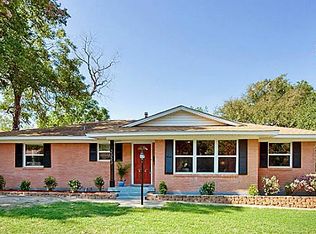 2323 Saint Francis Ave, Dallas, TX 75228