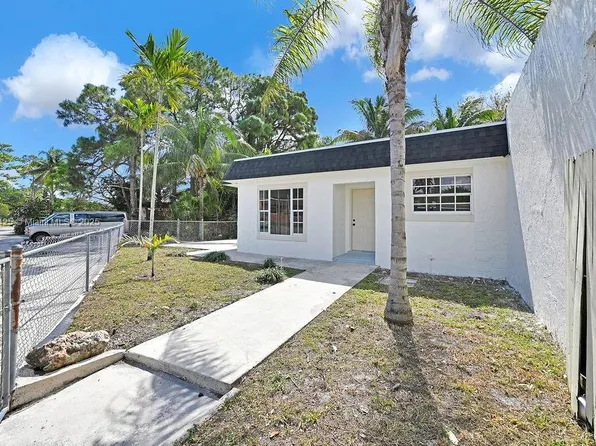 20908 NW 39th Ave, Miami Gardens, FL 33055