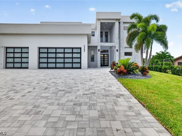5362 Mayfair Court Cpe, Coral, FL 33904