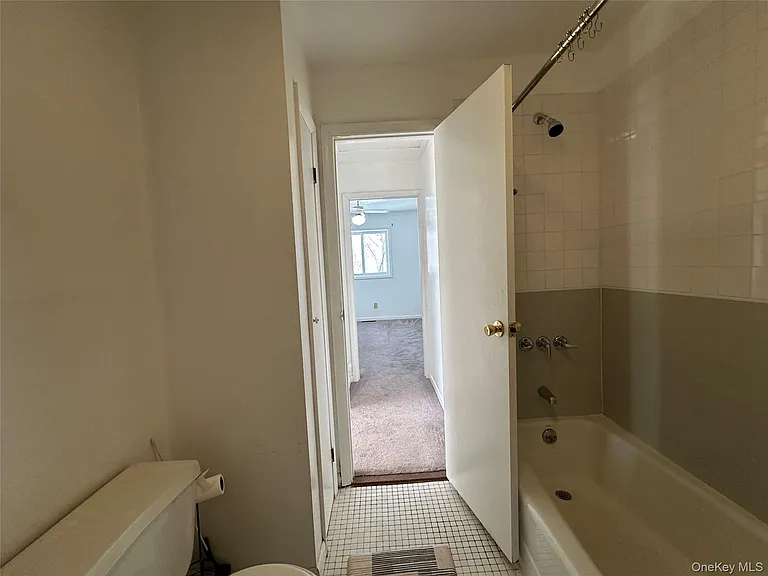 165 Ulster Ave #8 — Photo 11