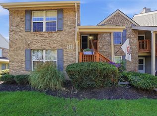 422 Waterfront Pl, Dayton, OH 45458