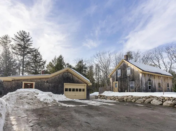 286 Raymond Hill Road, Raymond, ME 04071