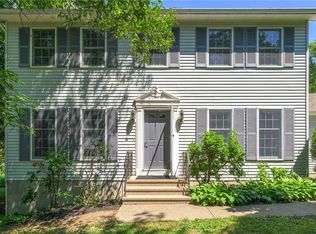 67 Manor Rd, Red Hook, NY 12571