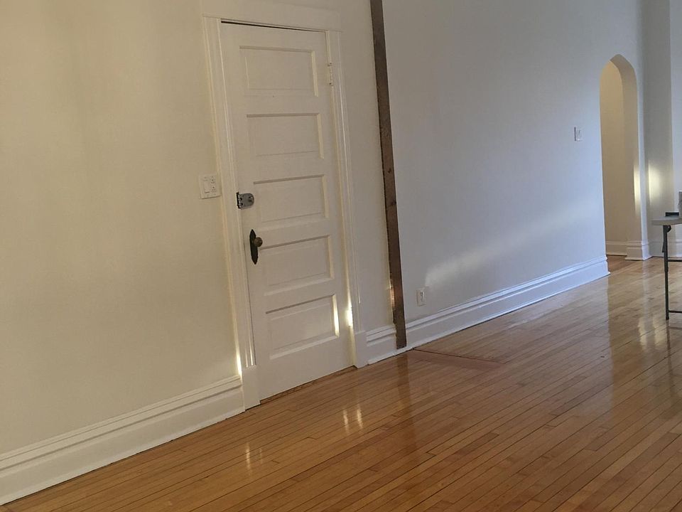 1st image of 1918 S Albany Ave #3