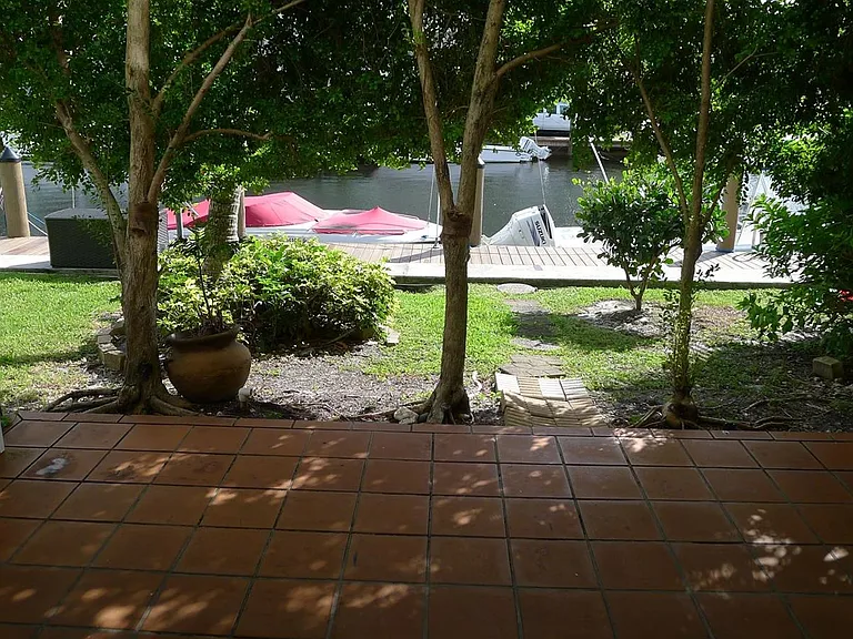 16481 NE 26th Ave — Photo 5