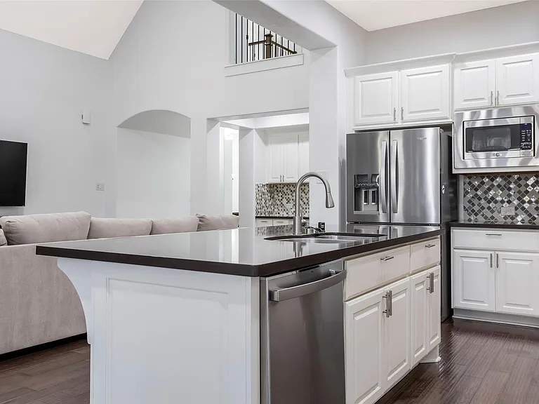 29110 Davenport Dr — Photo 22