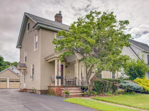 10 East Boulevard, Gloversville, NY 12078