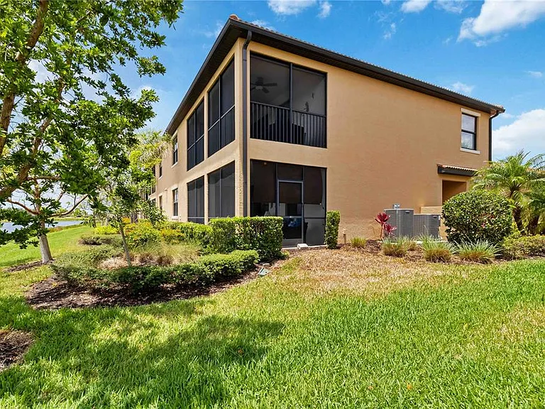 10805 Tarflower Dr #101 — Photo 44