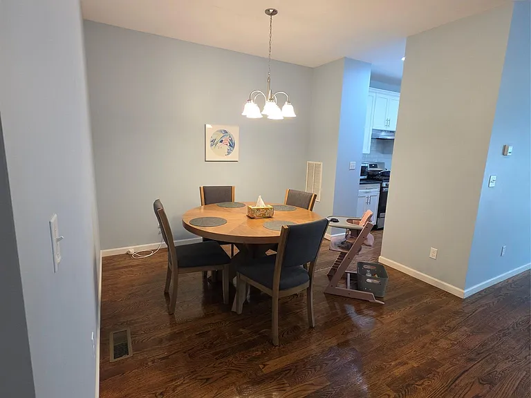 31 Pinto Rd W — Photo 5