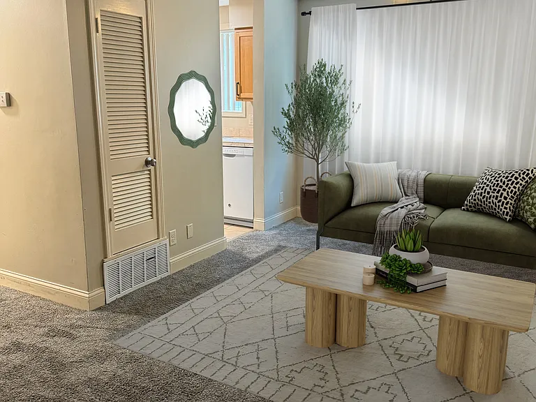 1531 D St #3 — Photo 2